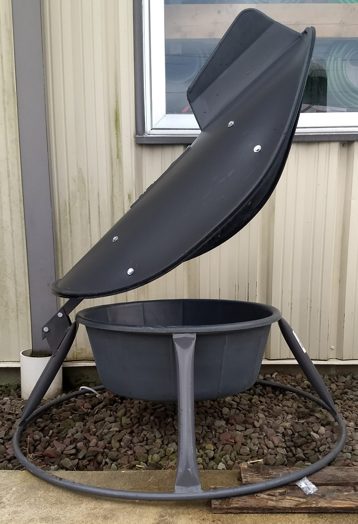 Mineral Feeder Sheep/ Goat Vane Complete